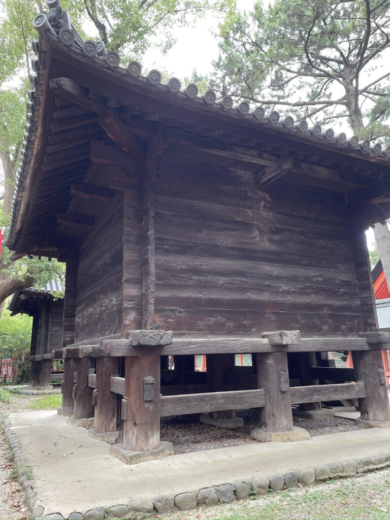 Kitatakakura and Minamitakakura